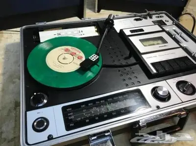 مشغل اسطونات بكم وراديو ومشغل كاسيت اليابان 1