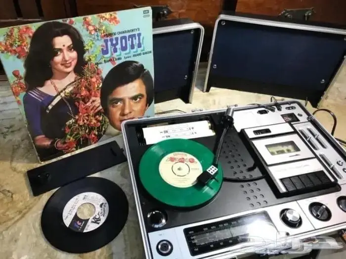 مشغل اسطونات بكم وراديو ومشغل كاسيت اليابان 22