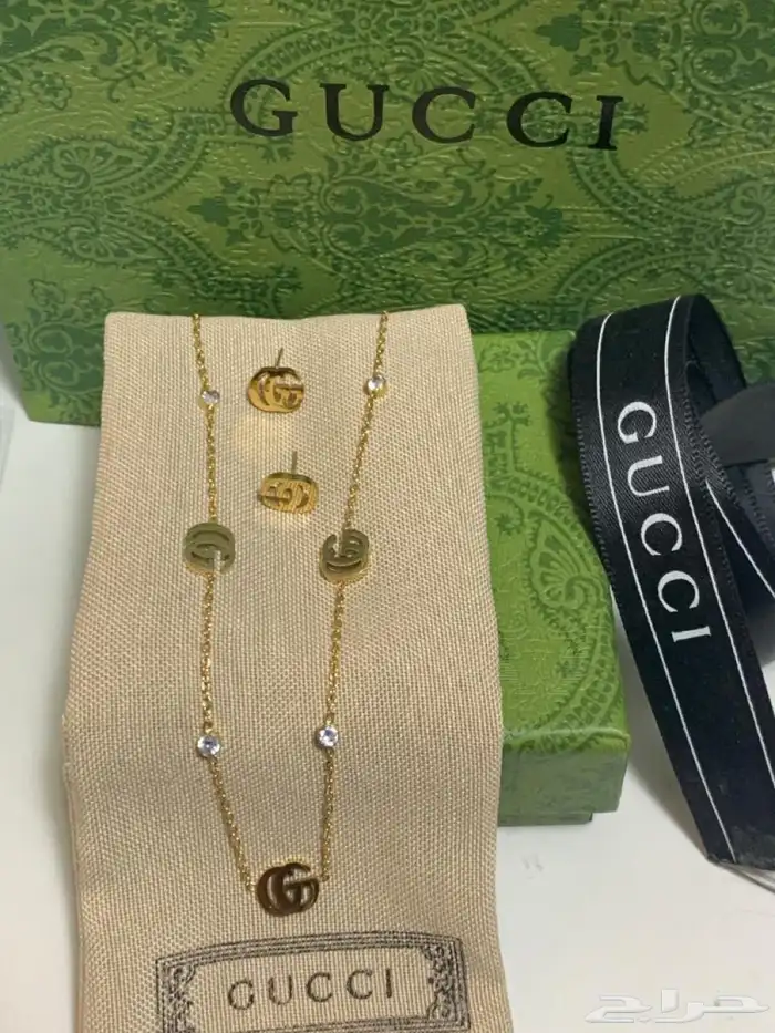 سوارفسكي 15