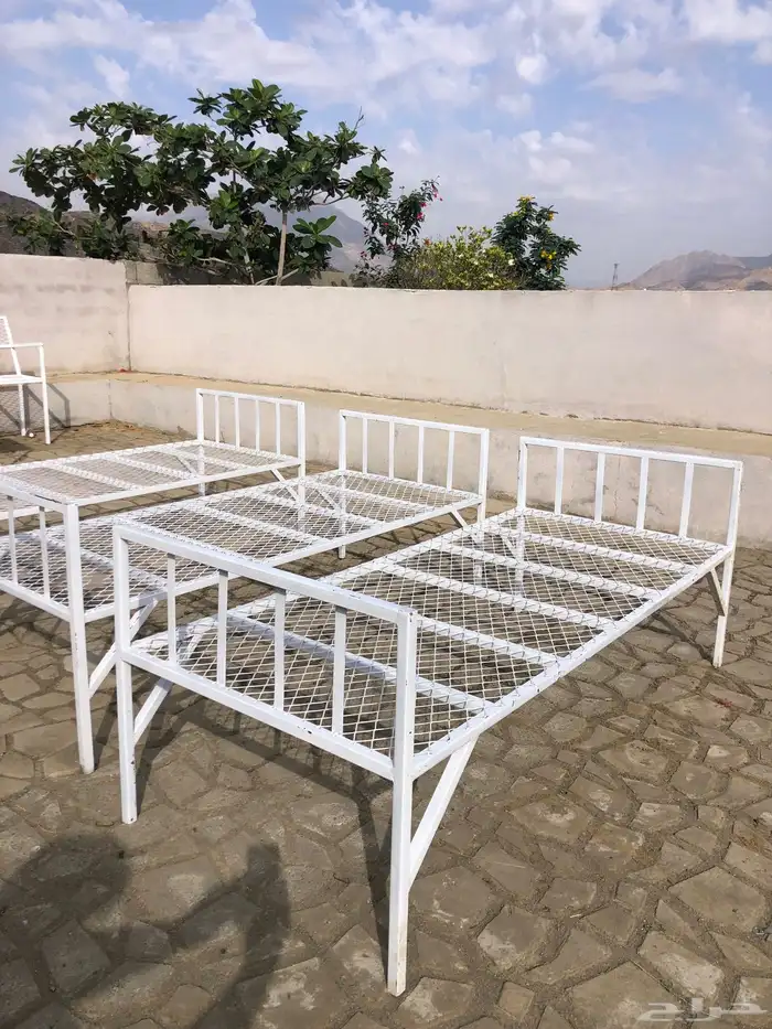 كراسي حديد 0