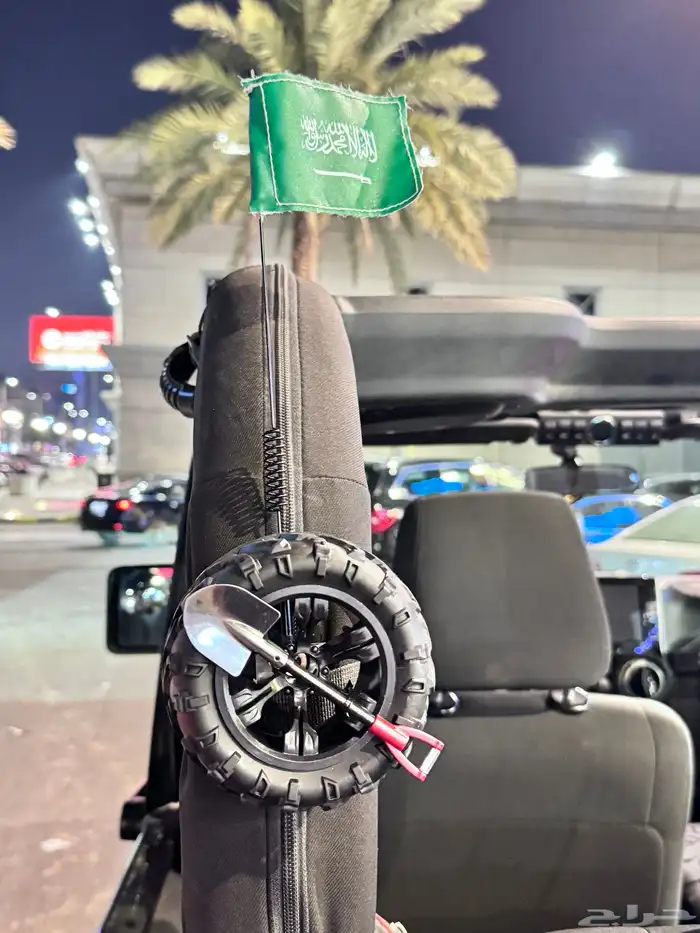 كفر زينة سيارات اركب جيب نيسان برول أف جي حمر أي سيارة4x4 4 0
