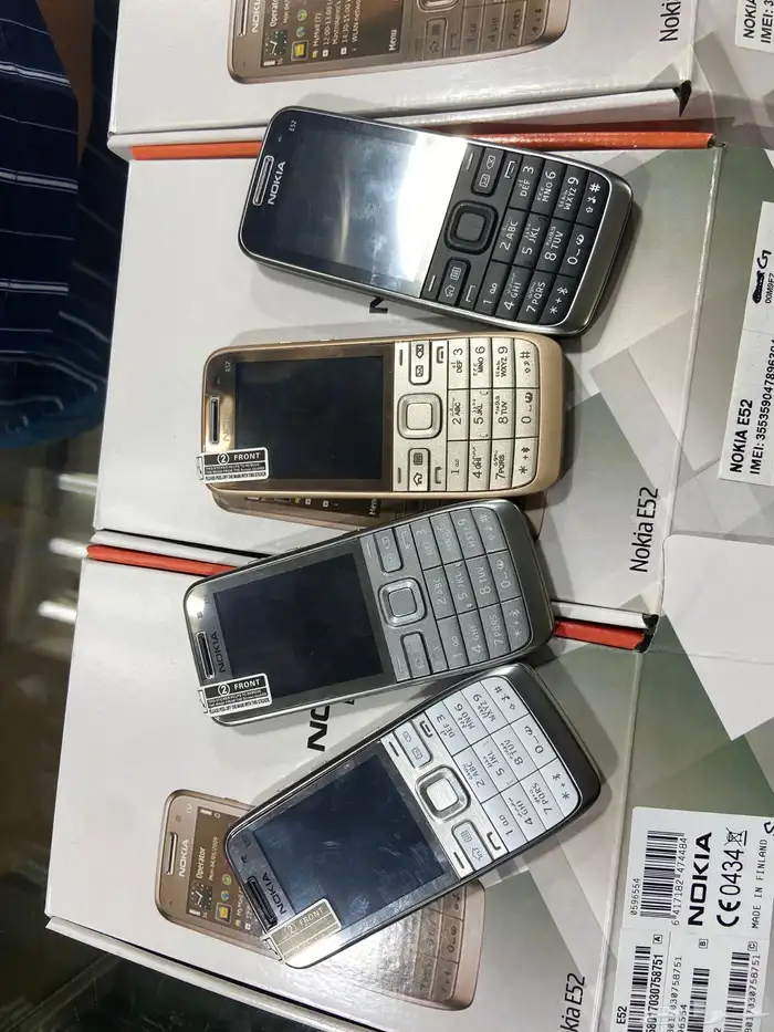 جوالات نوكيا وبلاك بيري اصلي مخزن ما انفكت 4