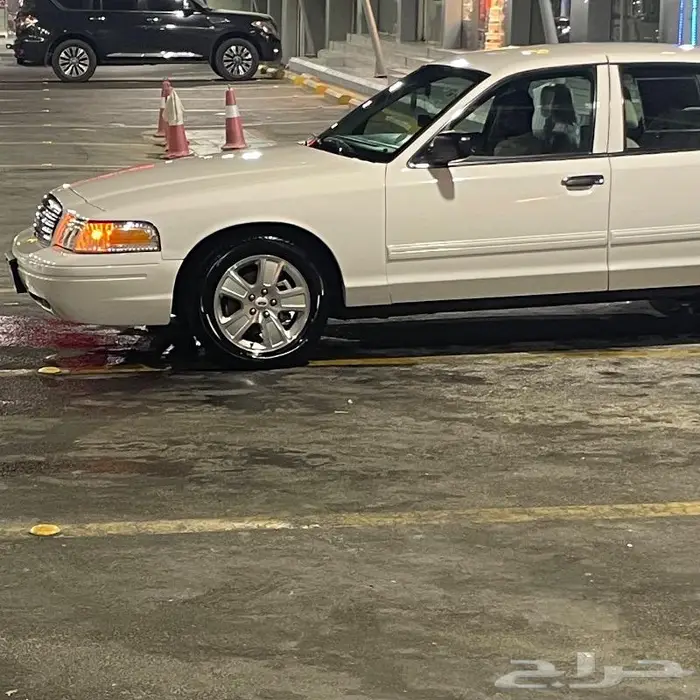 فورد فكتوريا 1