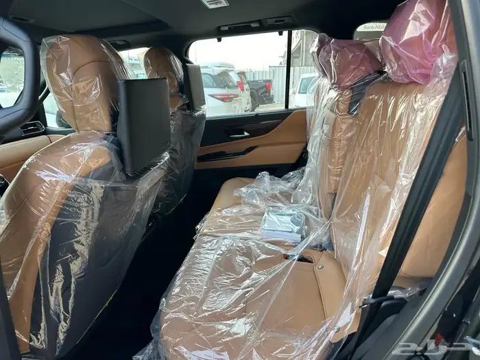 لكزس BB 2025LX600 9