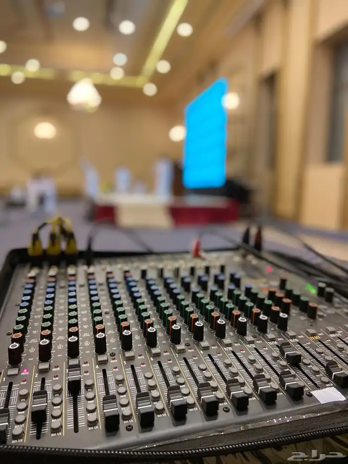 تأجير شاشات وتنسيق معارض ومؤتمرات 2