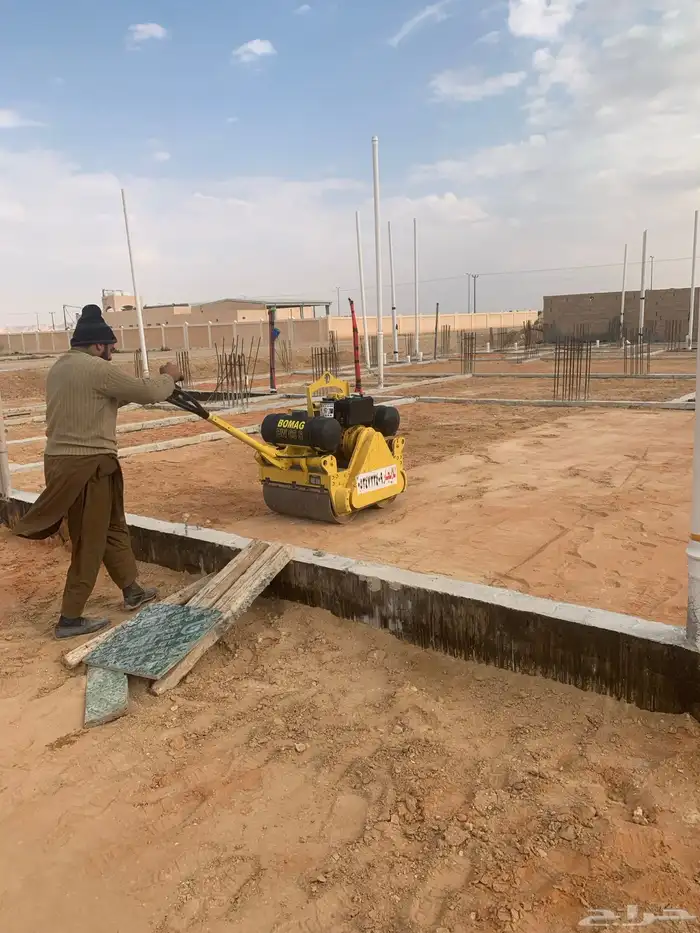 معدات رصاصات بوبكات شيولات وقلابات 7