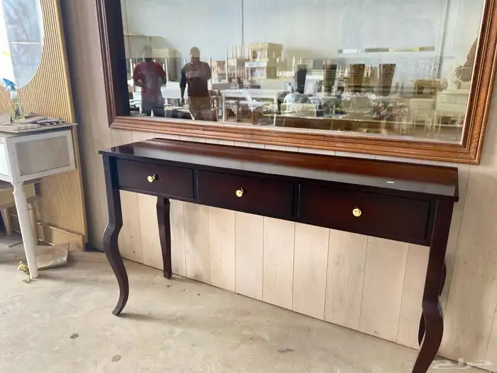 طاولات و ابواب و غرف نوم و مداخل و ديكورات 11