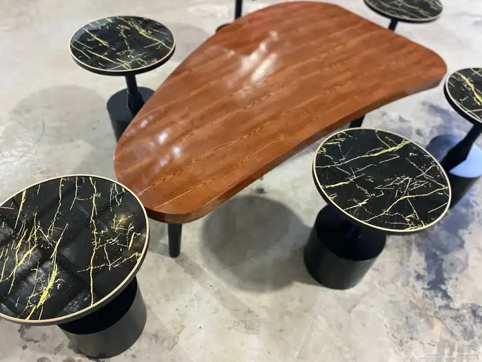 طاولات و ابواب و غرف نوم و مداخل و ديكورات 22