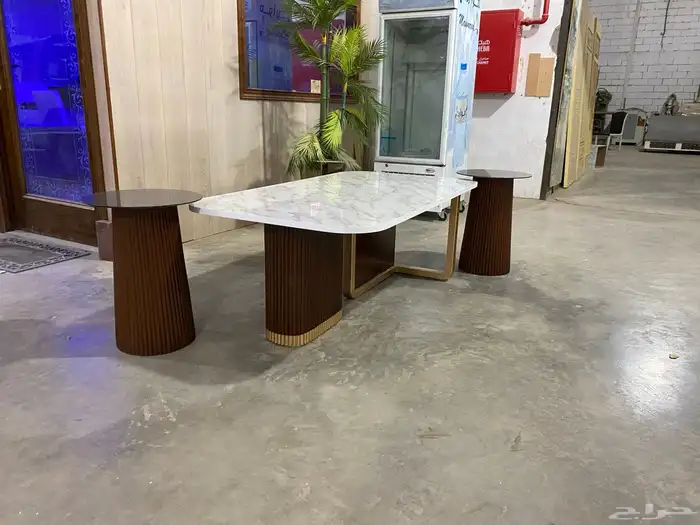 طاولات و ابواب و غرف نوم و مداخل و ديكورات 7