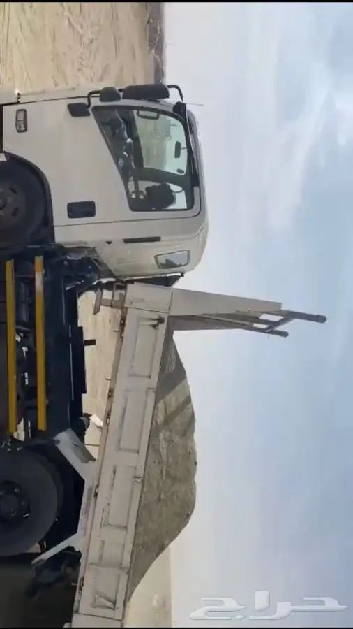 دينا قلاب للبيع او لايجار الشهري مع السواق 1