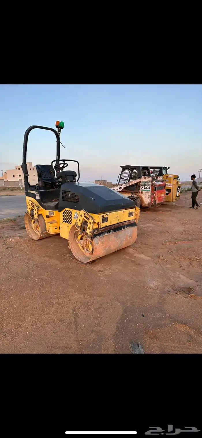 معدات رصاصات بوبكات شيولات وقلابات 3