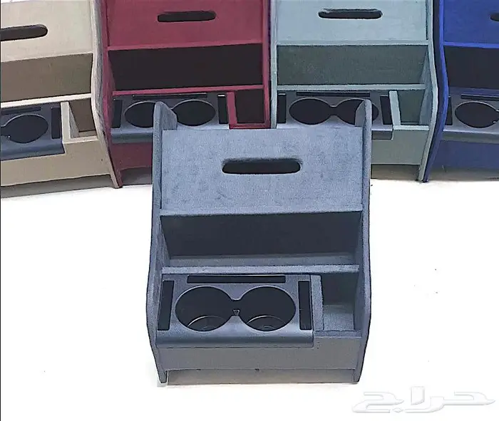 درج و منظم كابرس وحامل أكواب ومناديل وأشرطة كاسيت 7