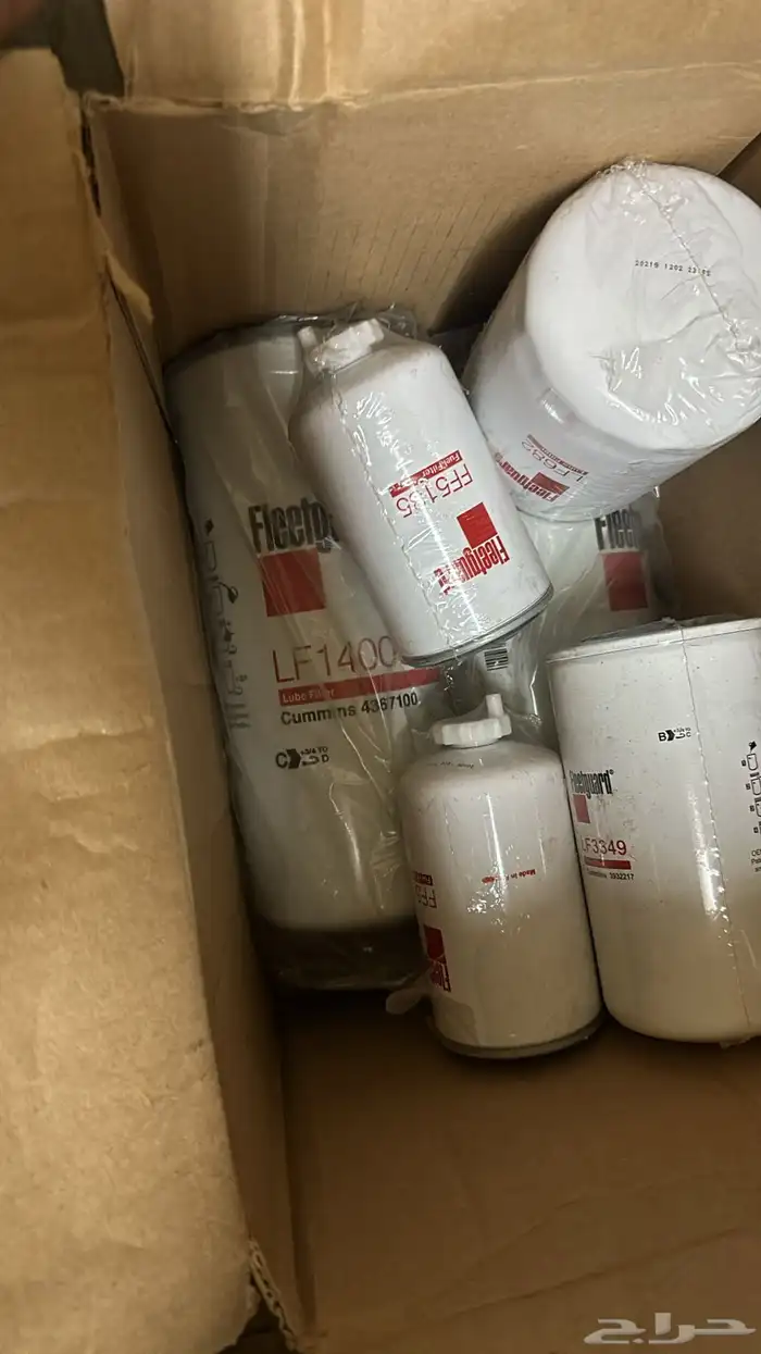 فلتر فلاتر زيت وهواء وديزل للمولدات الكهربائيه 12