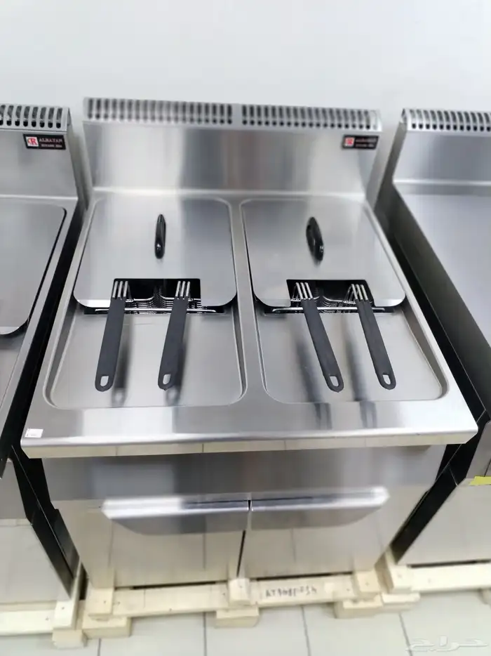 قلاية غاز دبل 4 سلات مع طاولة 2