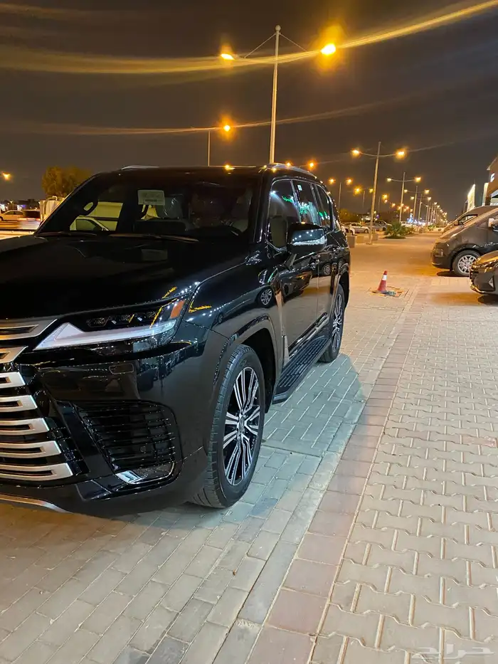 جيب لكزس 2025 0