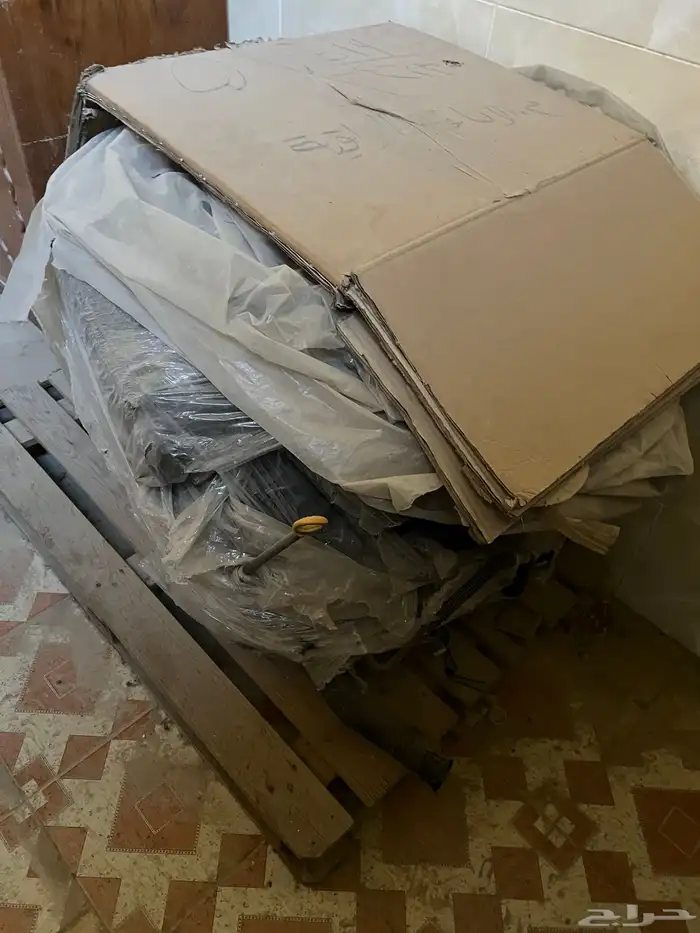 بيع قطع مكينة لكزس Ls460 مخزنه 4