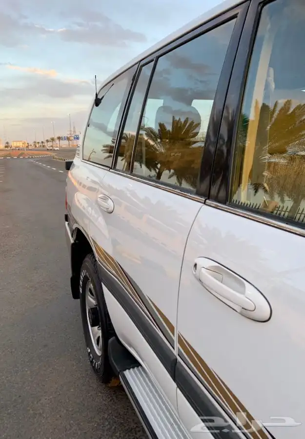 لاندكروزر Gx.r ( وارد عبداللطيف) 4