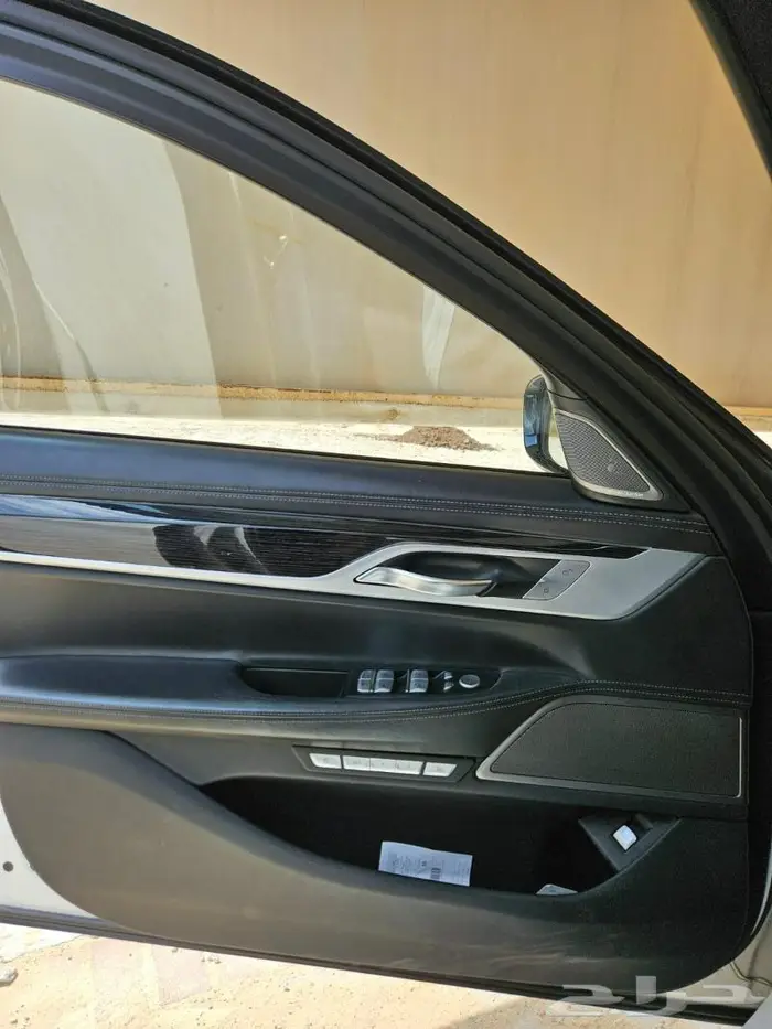 بي ام دبليو الفئة السابعة سبورت - BMW 750i M Sport 31
