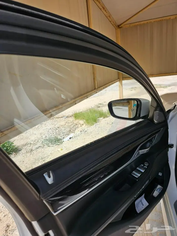 بي ام دبليو الفئة السابعة سبورت - BMW 750i M Sport 34