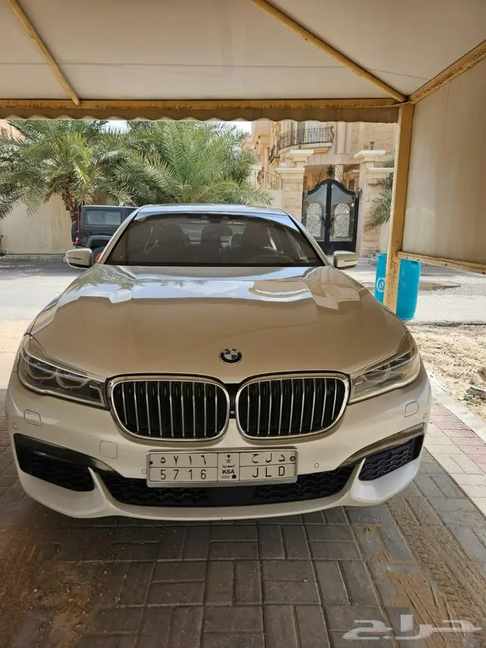 بي ام دبليو الفئة السابعة سبورت - BMW 750i M Sport 36