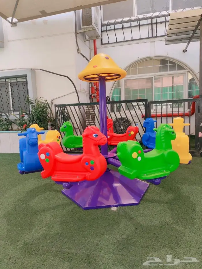 العاب حدايق ثلاث كوخ ودوار صحن صغير وكبير 8