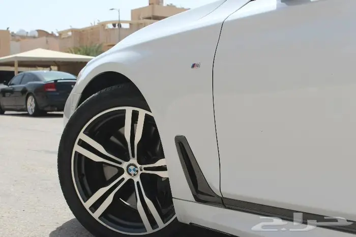 بي ام دبليو الفئة السابعة سبورت - BMW 750i M Sport 4