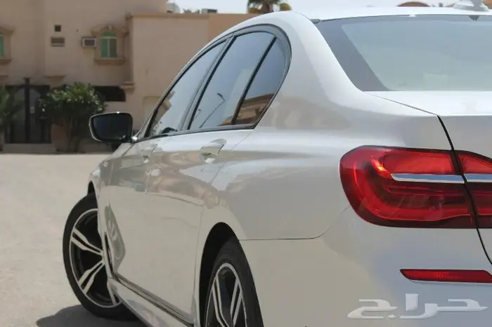 بي ام دبليو الفئة السابعة سبورت - BMW 750i M Sport 6