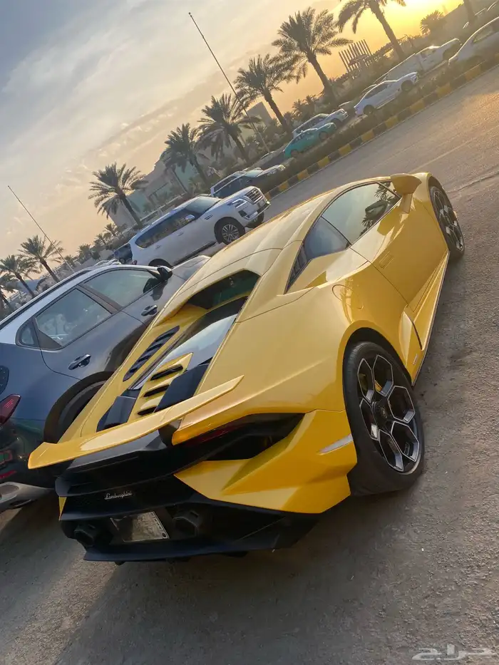 لامبورجيني هوركان للايجار 3