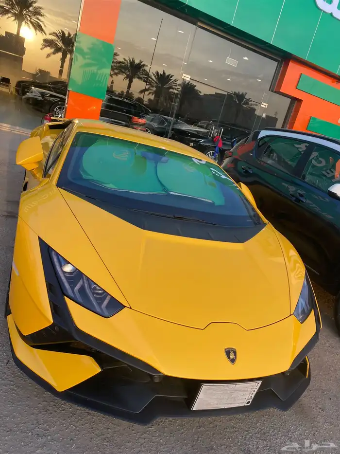 لامبورجيني هوركان للايجار 2