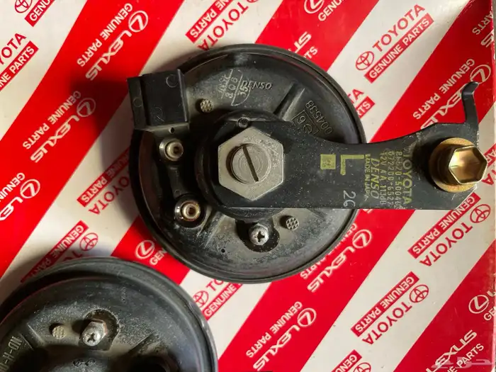 بوري لكزس ختم اصفر Ls400 3