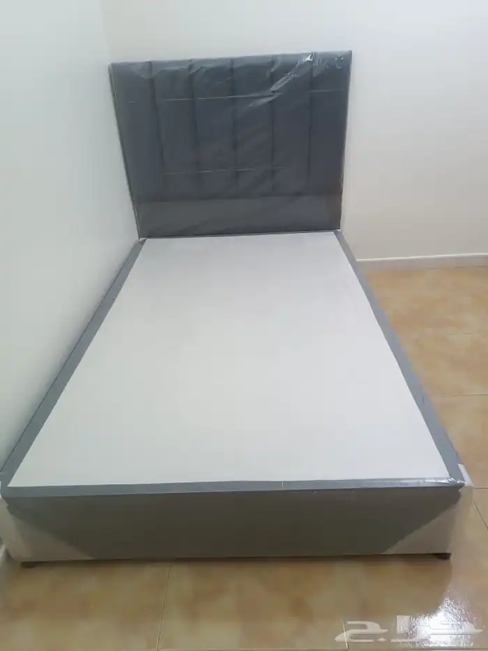 BED Mattress Wardrobe table are available 11
