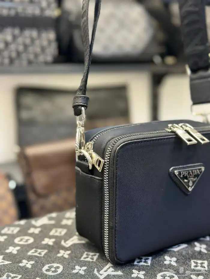 شنط مميزة بجودة عالية 52