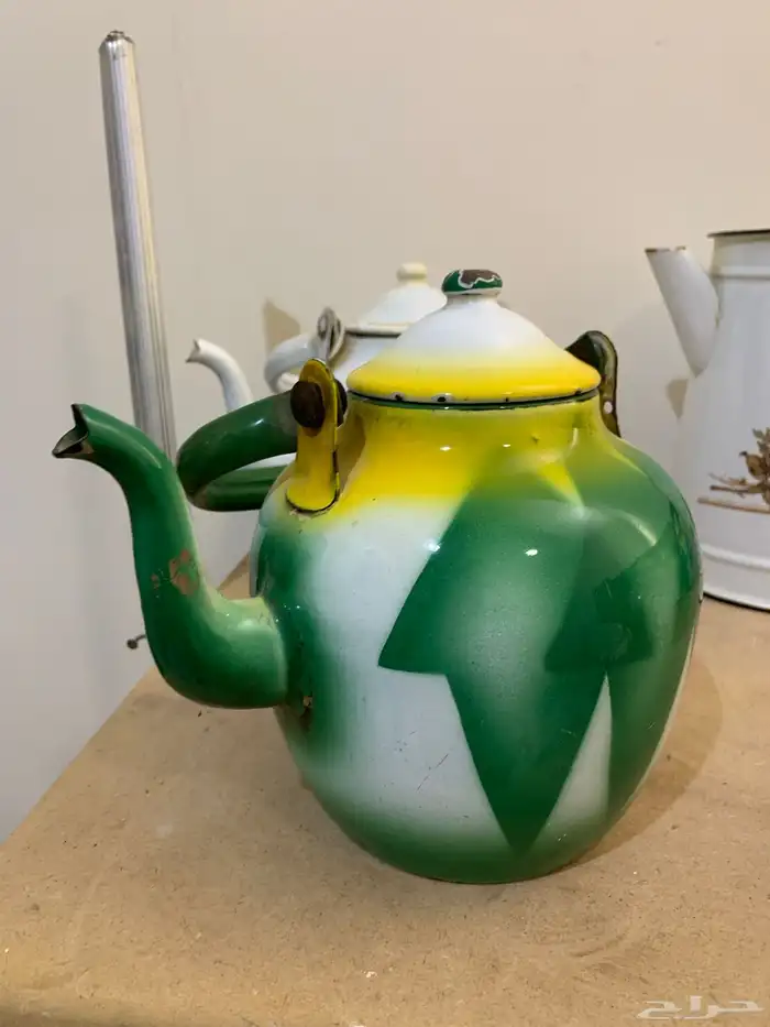 مجموعة اباريق غضار غرش 3
