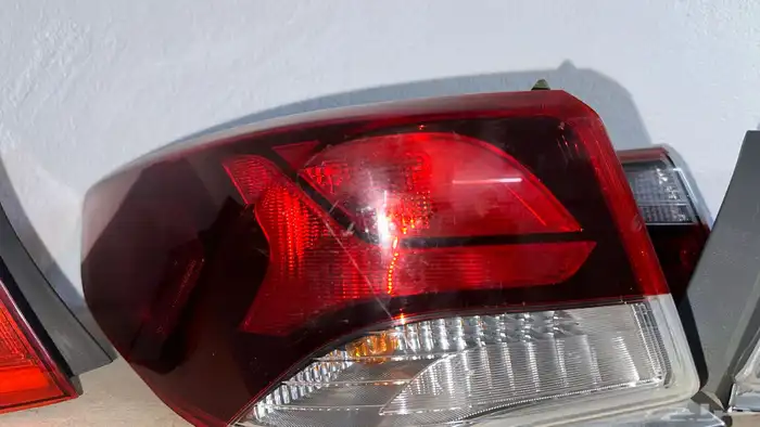 قطع غيار هيونداي طارات مرايات شمعات اسطبات 20