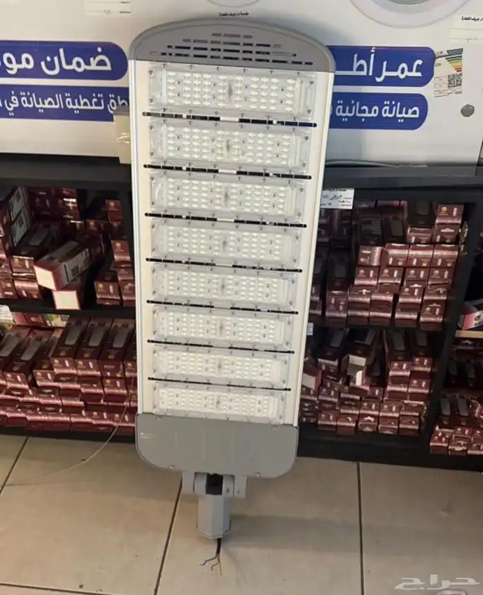 كشافات طاقه شمسيه ضمان 50الف ساعه جوده عاليه 65