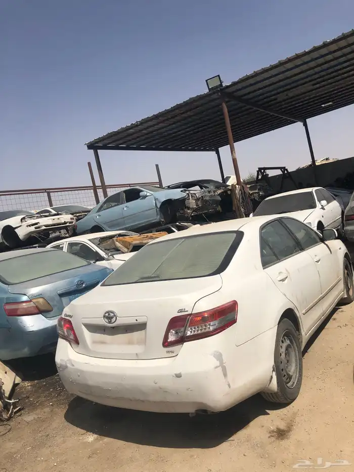 للبيع قطع غيار تايوتا كامري تشليح 3