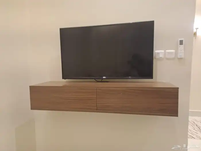 طاولات تلفزيون -مكتبة - طاولات -طاولات بلازما -رف معلق 4