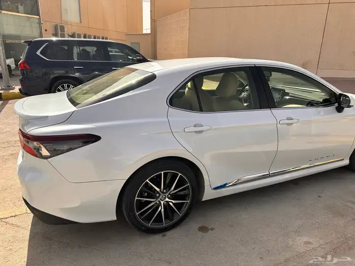 كامري فل هايبرد 2023 تم البيع 3