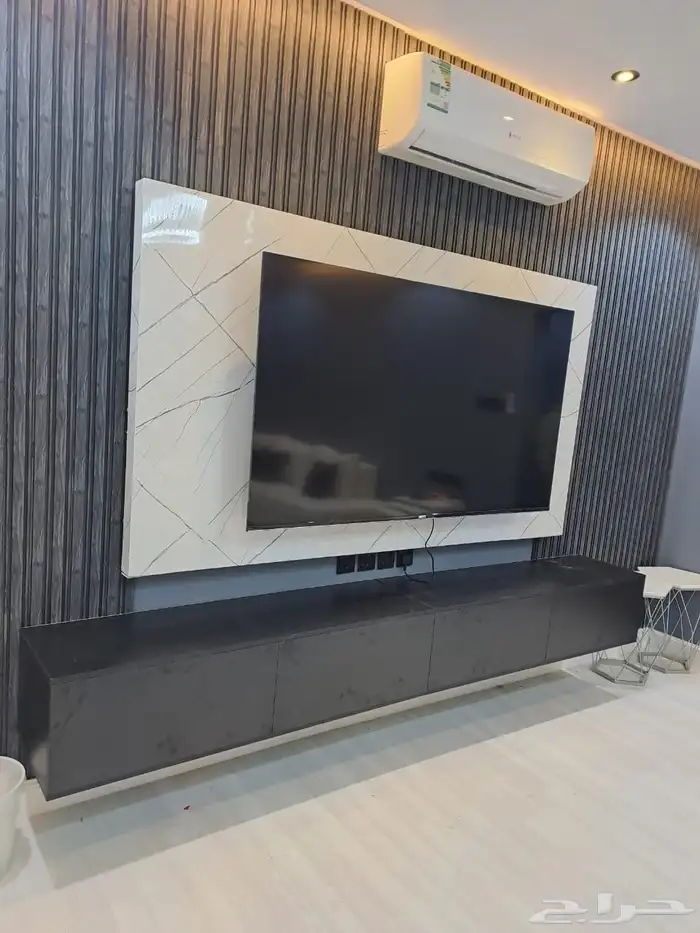 طاولات تلفزيون -مكتبة - طاولات -طاولات بلازما -رف معلق 1