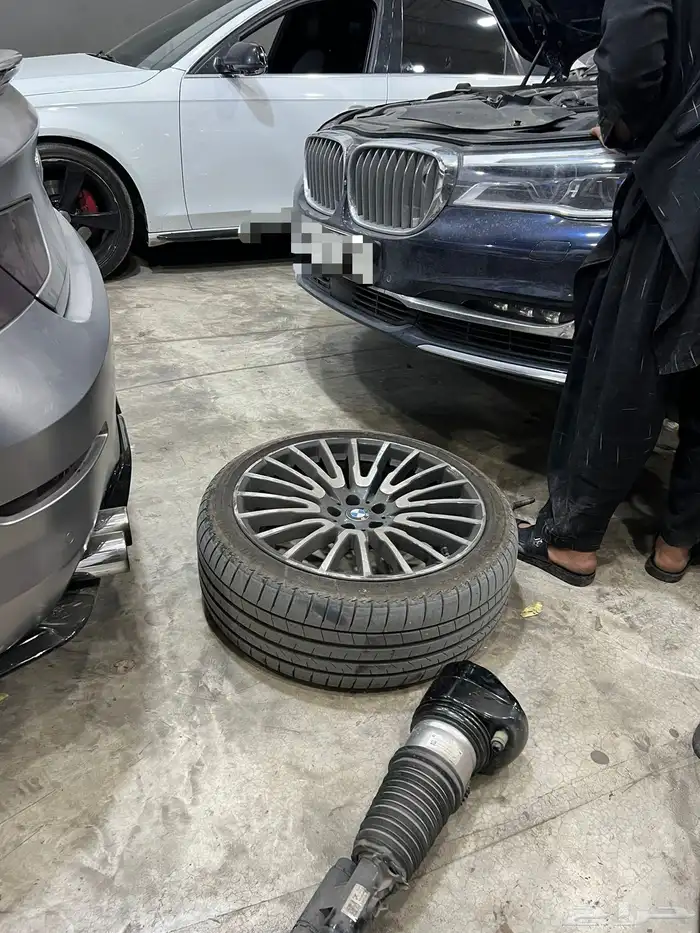 مساعدات. بي ام 730i 2016 2017 مساعد بي ام 750i 2016 2017 20 0