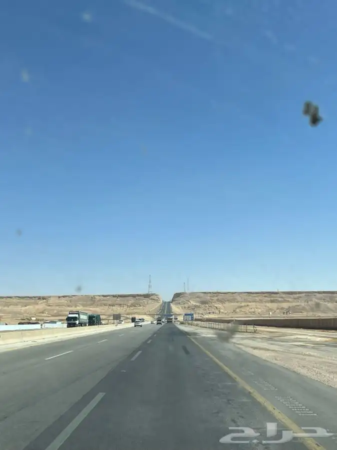 خدمة سطحه لنقل السيارات متواجد في  الرياض راجع إلى حائل 1