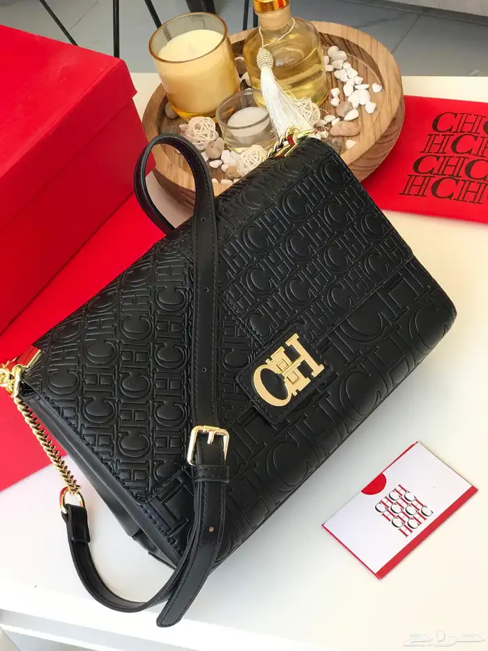 شنط مايكل كورس وكارولينا هريرا 46