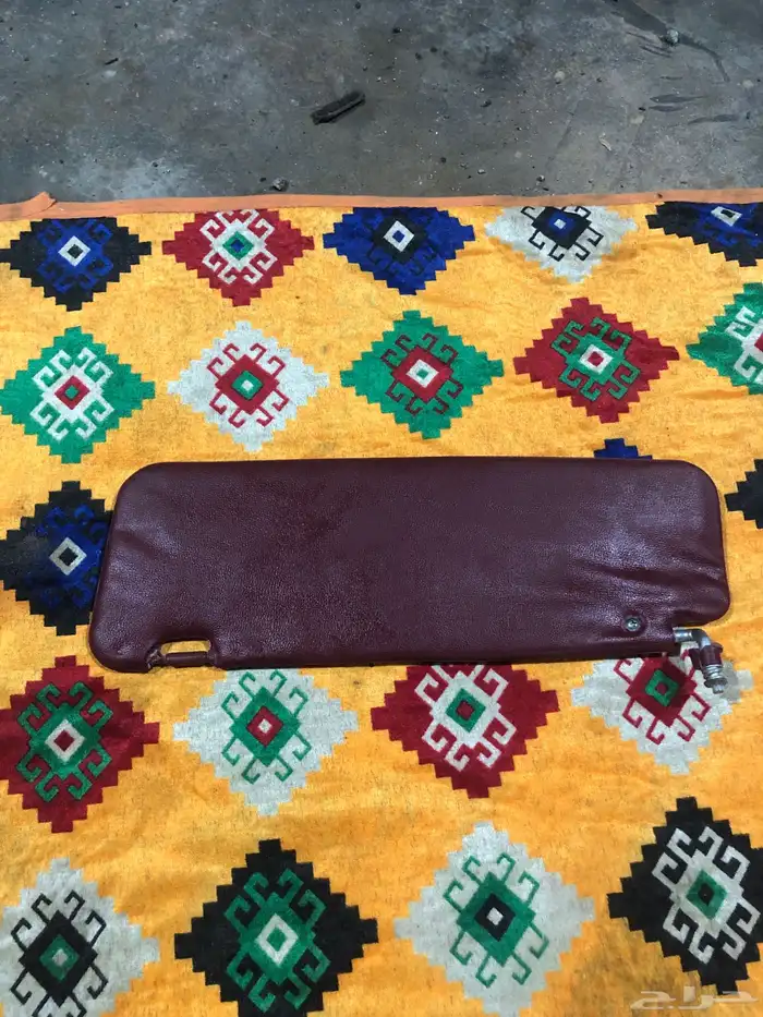 قطع تويوتا هايلوكس من(98 2005) ديكورات داخليه لون احمر 18