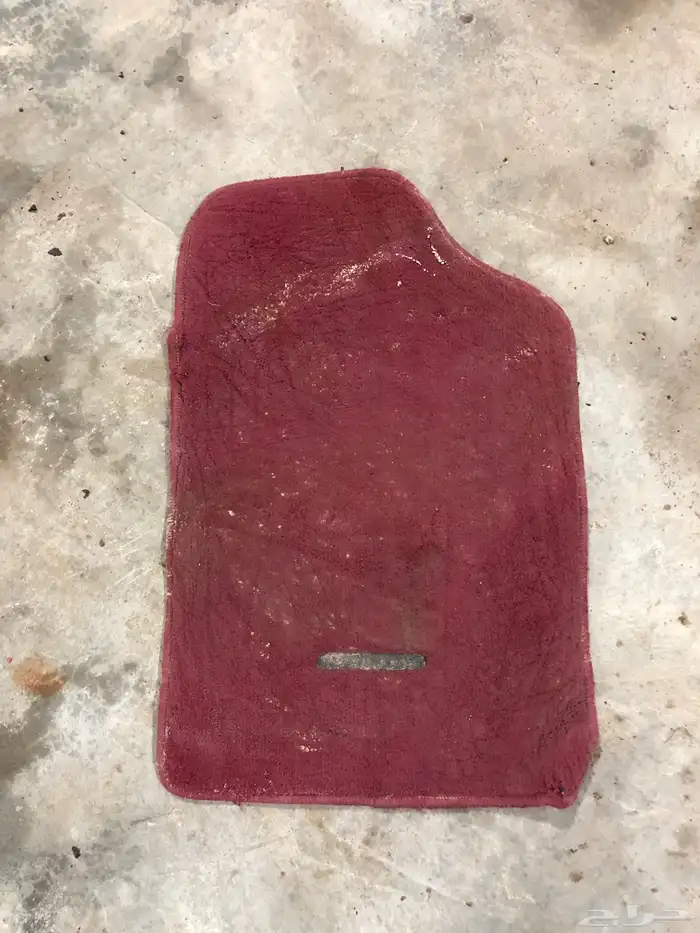 قطع تويوتا هايلوكس من(98 2005) ديكورات داخليه لون احمر 37