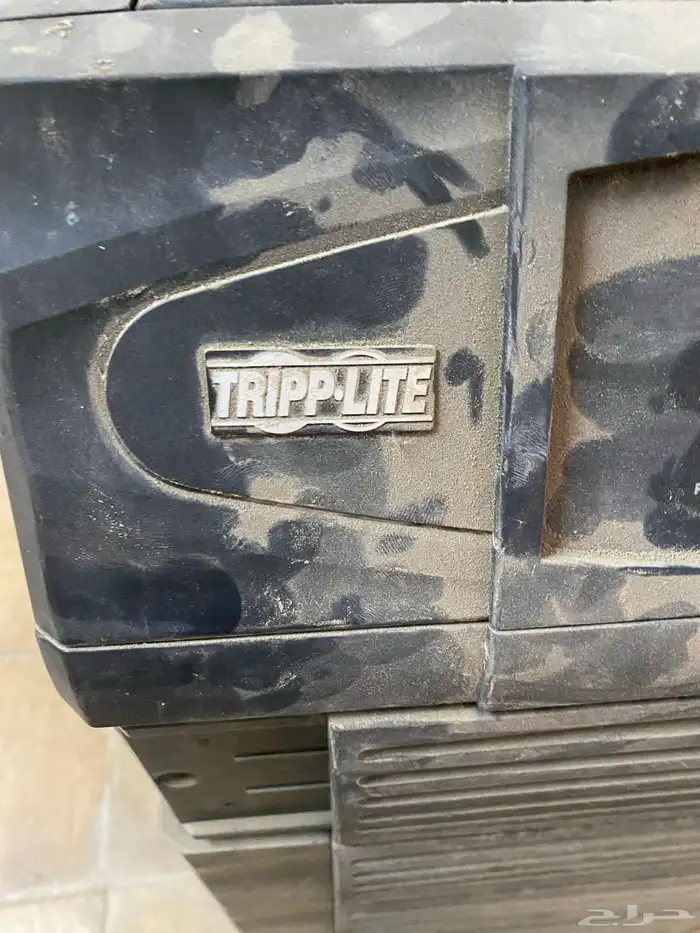 للبيع سيرفر Tripp-lite 4