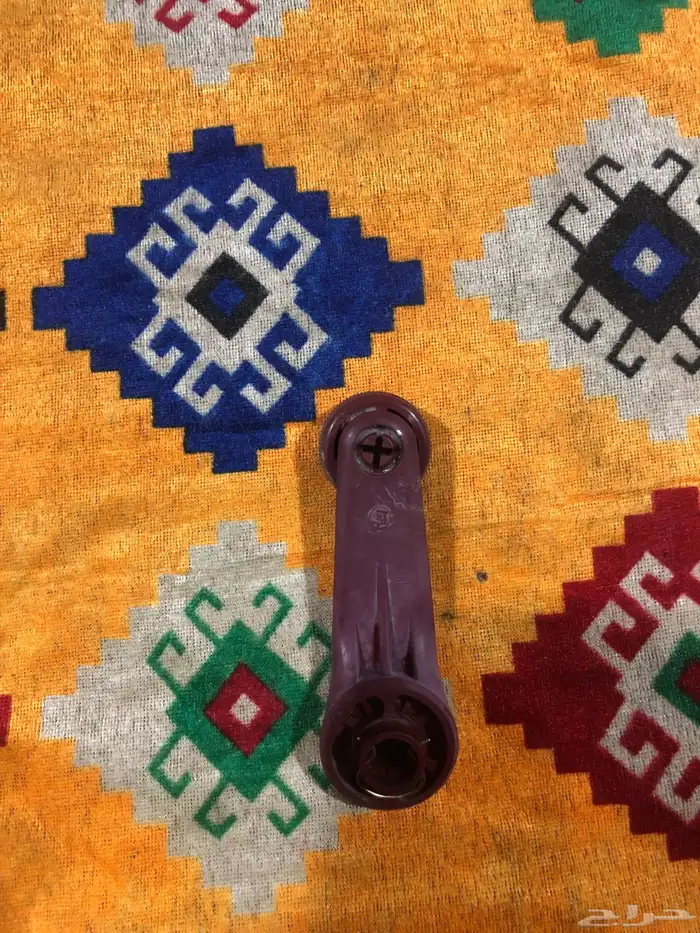 قطع تويوتا هايلوكس من(98 2005) ديكورات داخليه لون احمر 19