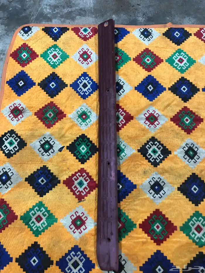 قطع تويوتا هايلوكس من(98 2005) ديكورات داخليه لون احمر 5