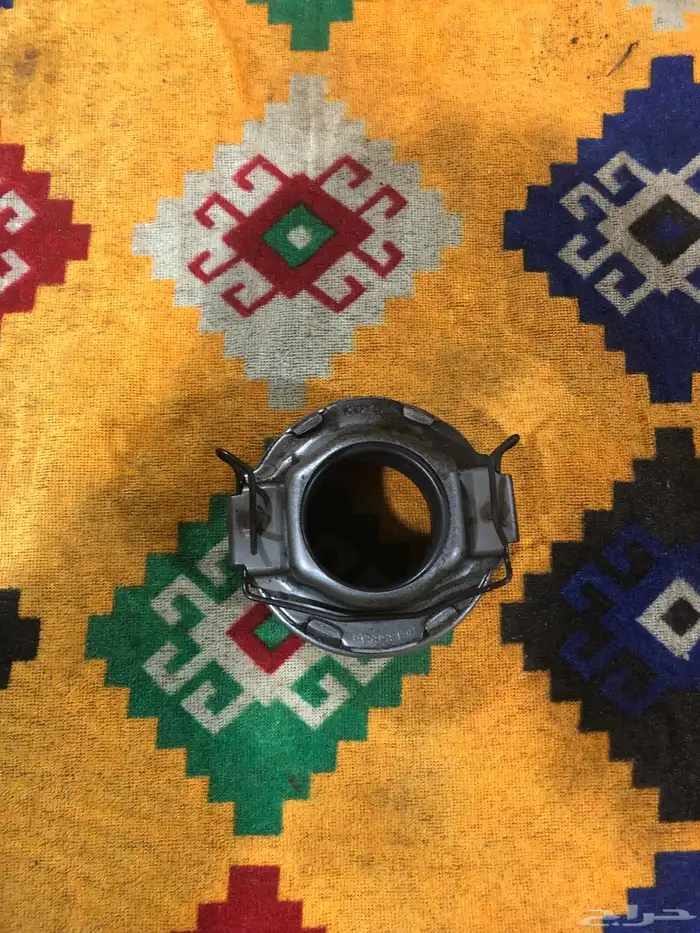 قطع تويوتا هايلوكس من(98 2005) ديكورات داخليه لون احمر 33