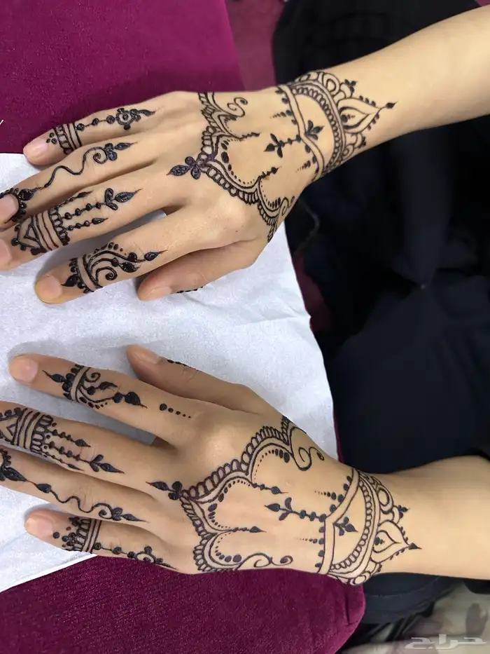 قرب العيد..تحني وانتي في البيت بدون زحمة الصالون 7