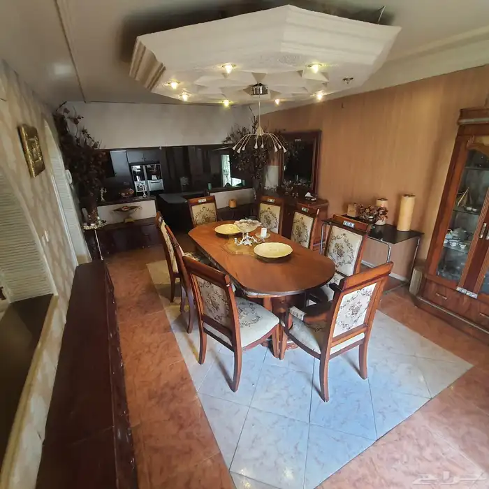 عمارة - فيلا كبيرة ومميزة للبيع يمكن تقسيمها الى شقق ودبلكس 8